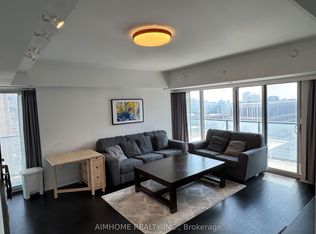 955 Bay St #2107, Toronto, ON M5S 0C6