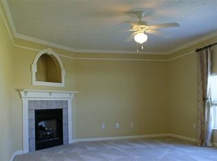 4380 Orangeberry Dr, Grove City, OH 43123