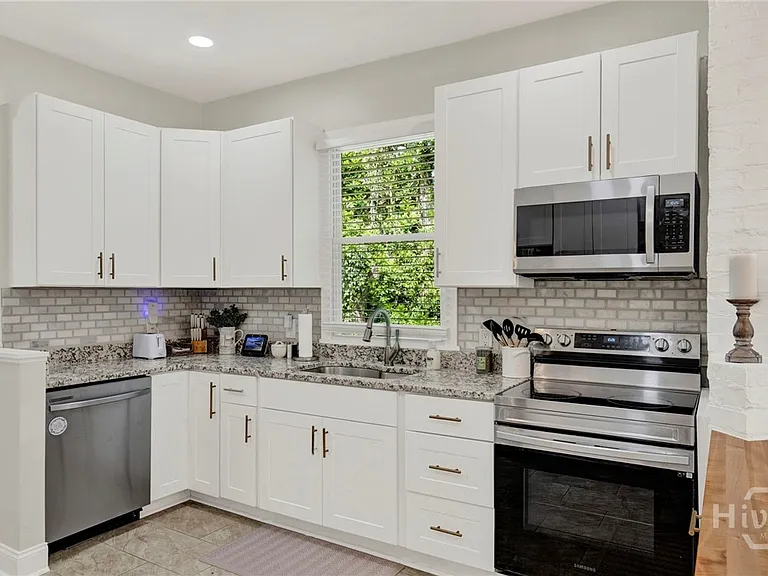 809 E Bolton St — Photo 17