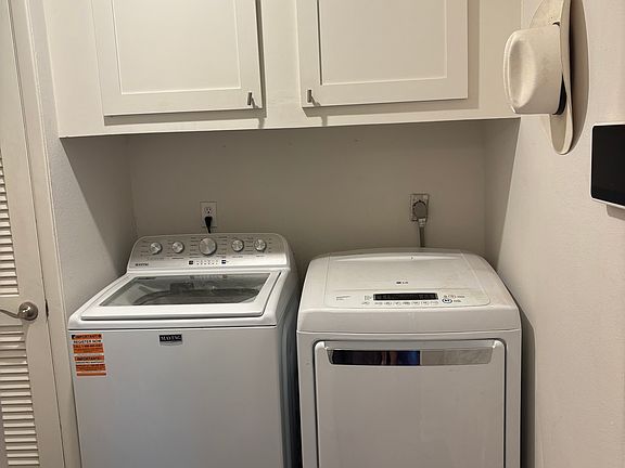 2nd image of 605 Clara Dr