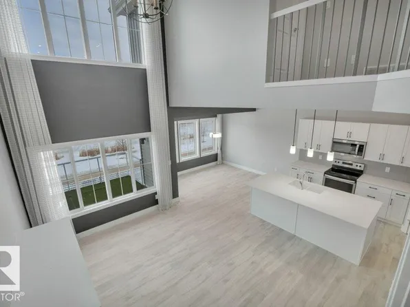 1909 Davidson Wynd SW, Edmonton, AB T6W 4C1