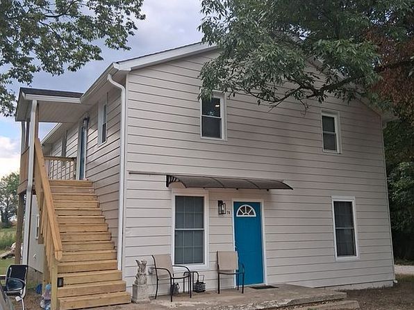 76 Evans St