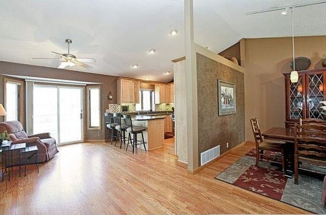 1st image of 965 Brooks Court