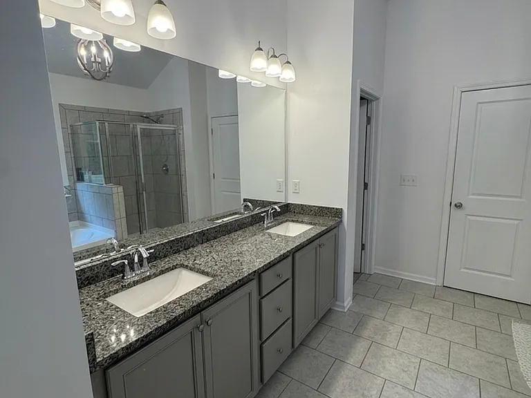 165 Paxton Ln — Photo 6