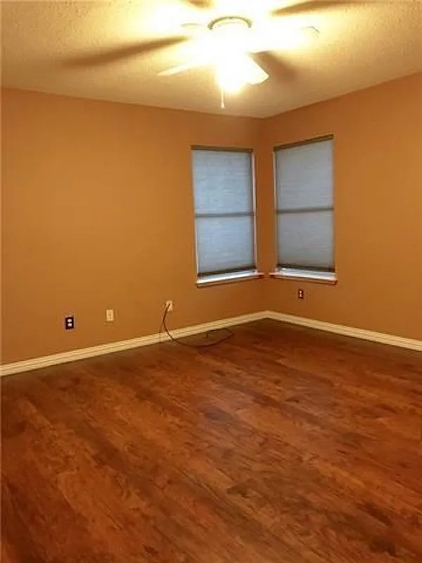 4 bed, 2614 sqft, $2,799 — Photo 4