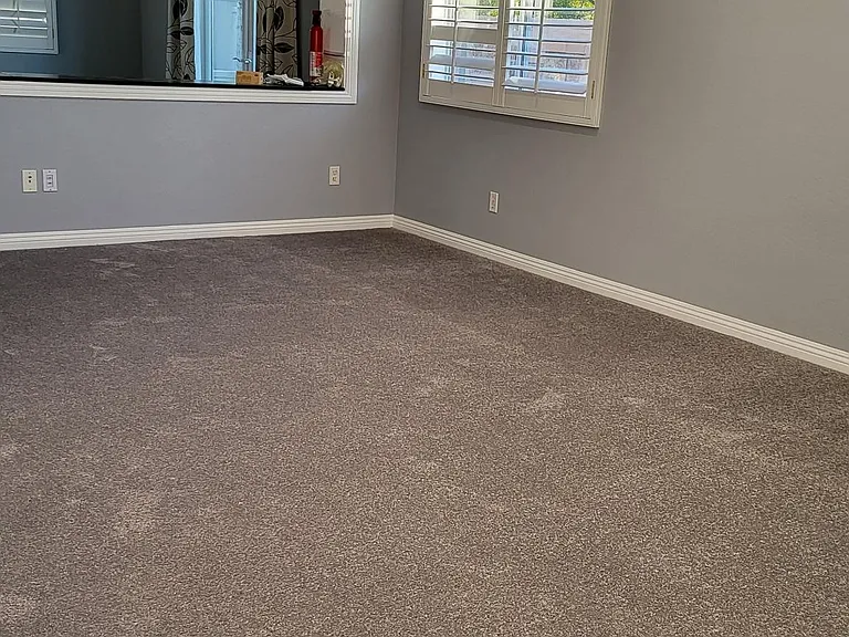 8 Tyler Pl — Photo 3