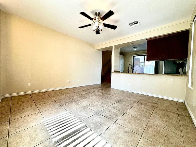 8137 Aurora Mist St — Photo 5
