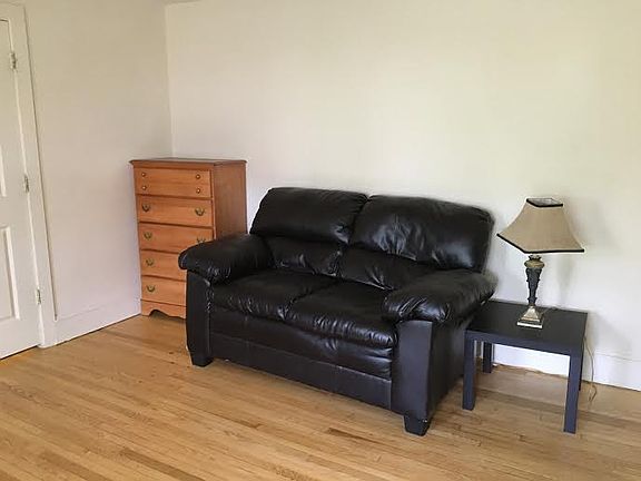 3rd image of 614 E Buffalo St APT 2