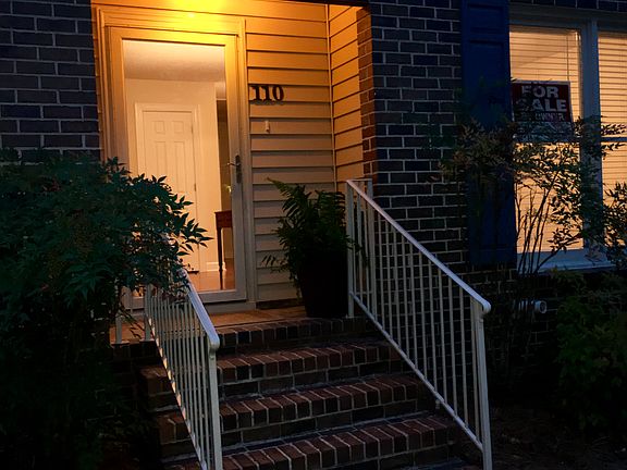 2nd image of 110 Woodhaven Ct