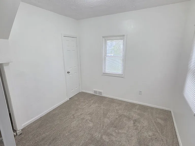 8408 Mettetal St — Photo 20