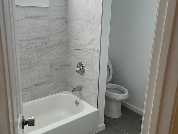4th image of 310 W Morehead St #1