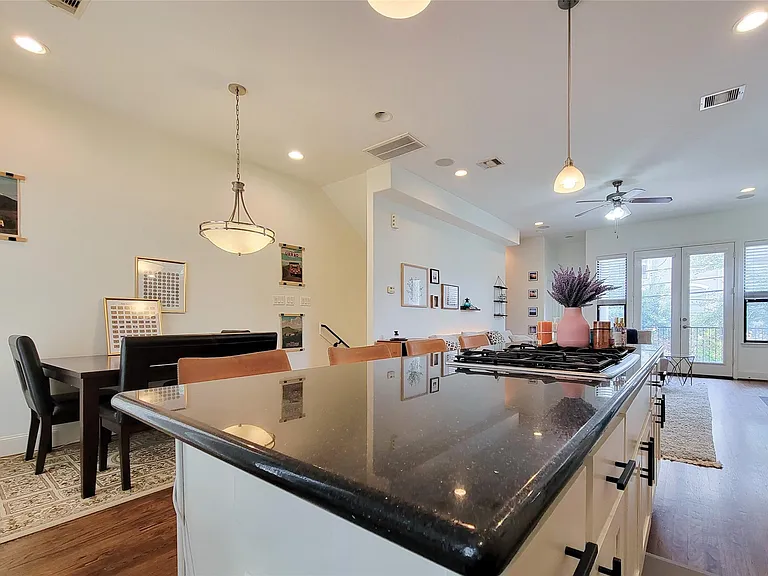 403 Jackson Hill St — Photo 18