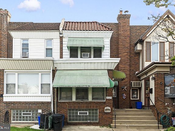 2nd image of 3523 Sheffield Ave