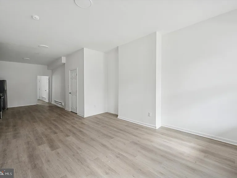 4241 Mantua Ave — Photo 8