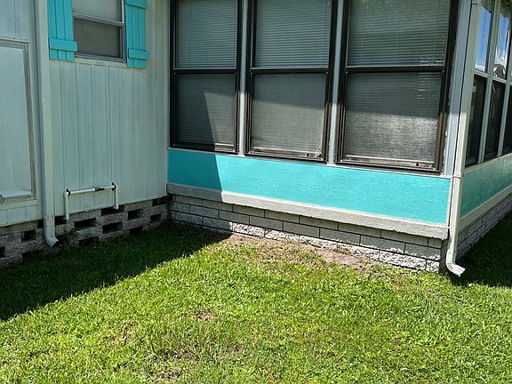 4th image of 134-8775 20th St #134