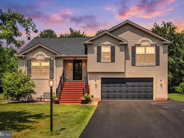 39 N Pheasant Way, Abbottstown, PA 17301
