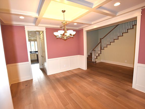 4th image of 20 Trudy Ln