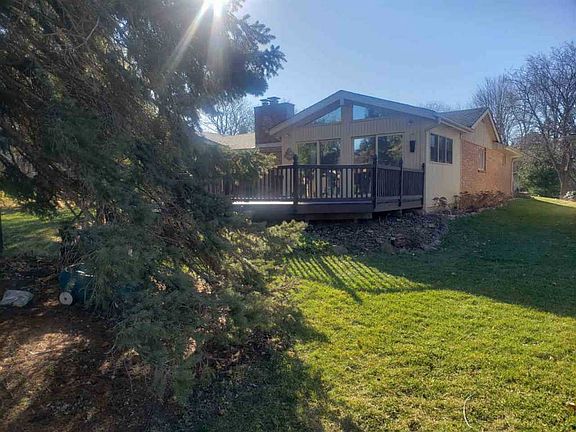 4th image of 5802 Weymouth Dr