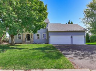 5570 Wood Duck Ct, Shoreview, MN 55126