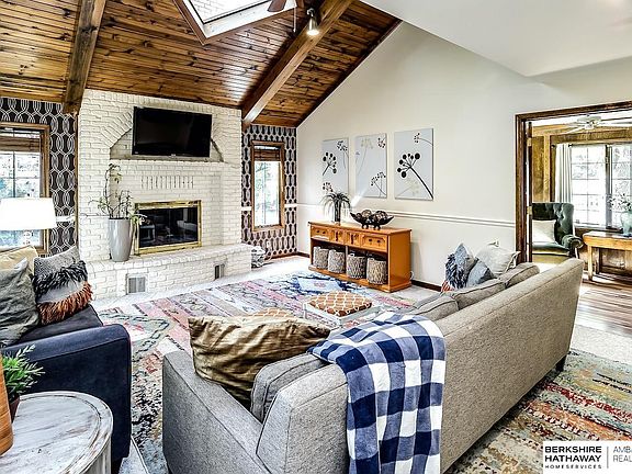 4th image of 16327 Westfield Cir