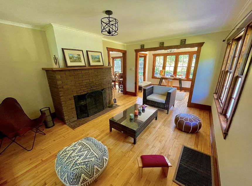 3 bed, 1360 sqft, $2,800 — Photo 3