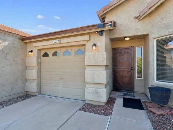 2220 E Clubhouse Dr, Phoenix, AZ 85048