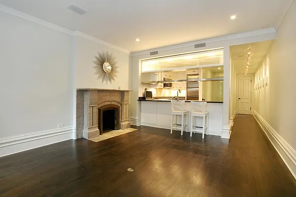 Rented by Compass | media 12