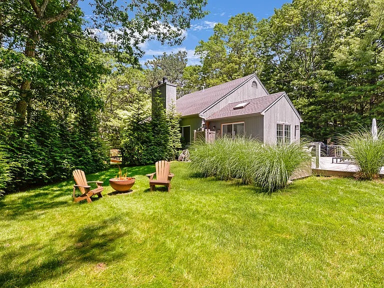 44 Montauk Ave — Photo 15
