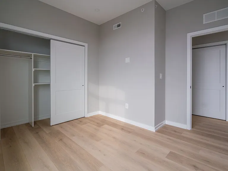 2401 Washington Ave — Photo 42
