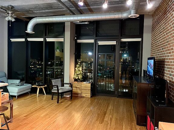 5th image of 175 2nd St S APT 1113