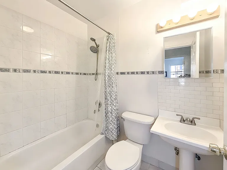 228 Brunswick St #2 — Photo 13