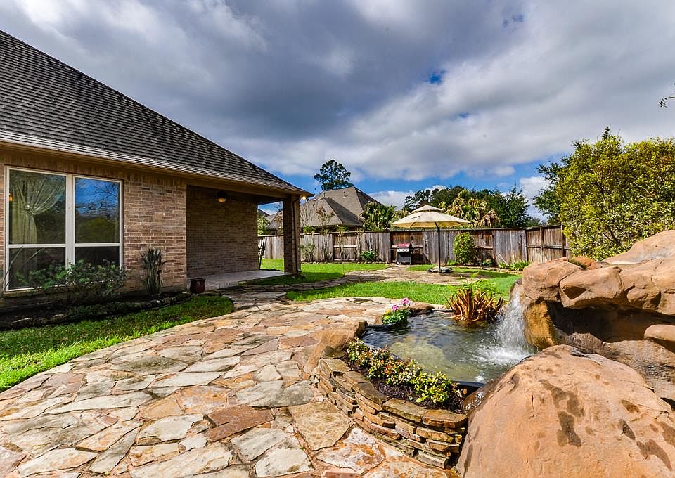 1st image of 25494 Vinechase Dr