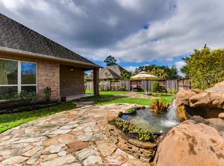 25494 Vinechase Dr, Porter, TX 77365