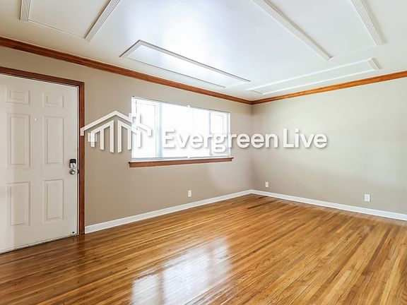 3rd image of 5808 Windamere Dr