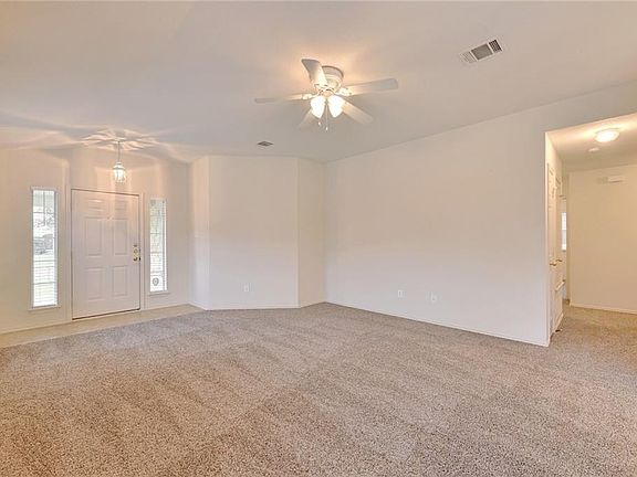 5th image of 1113 Whitley Dr