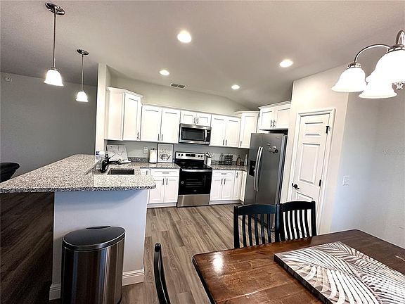 4th image of 16951 SW 43RD COURT ROAD