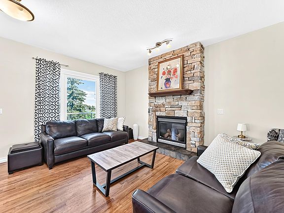 5th image of 428 Forrest Dr