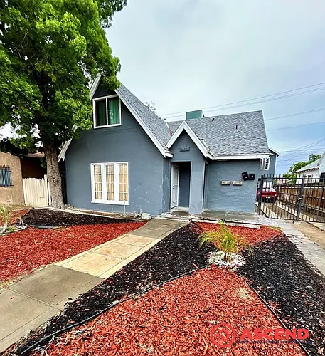 201 Truxtun Ave Photo 1