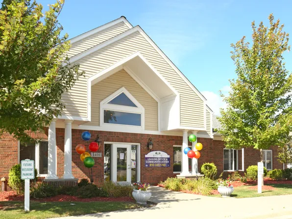 Kings Lane Apartments