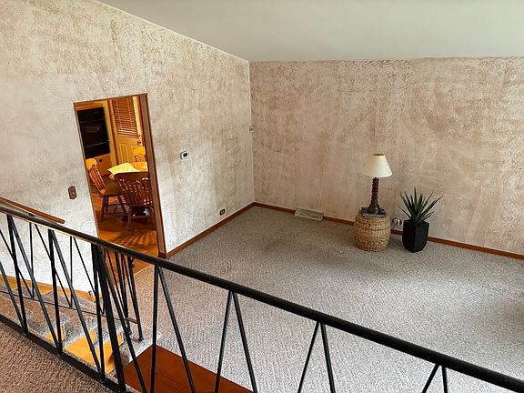 3rd image of 14325 Kedvale Ave