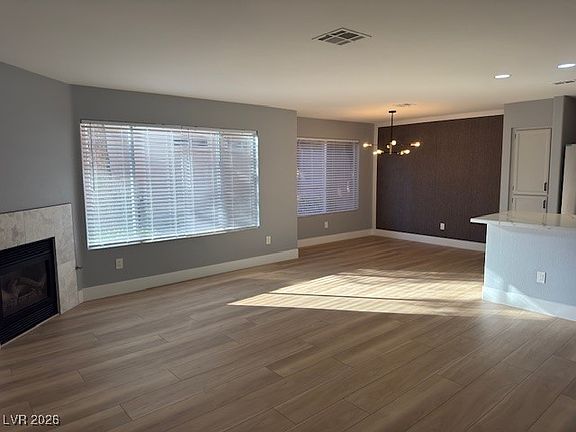 5th image of 350 S Durango Dr Unit 109