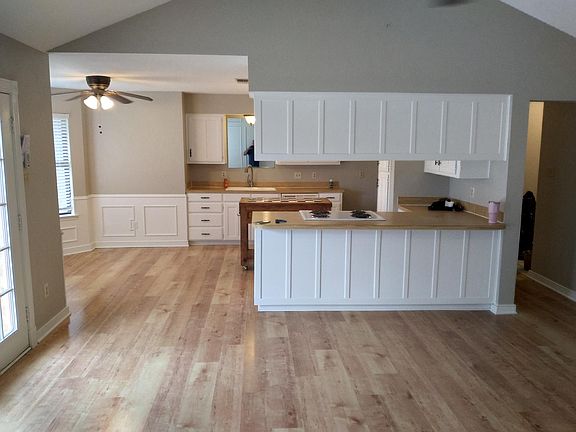 3rd image of 6501 Alta Vista Dr