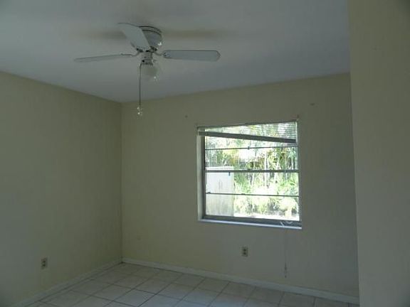 5th image of 12020 SW 110th Street Cir N