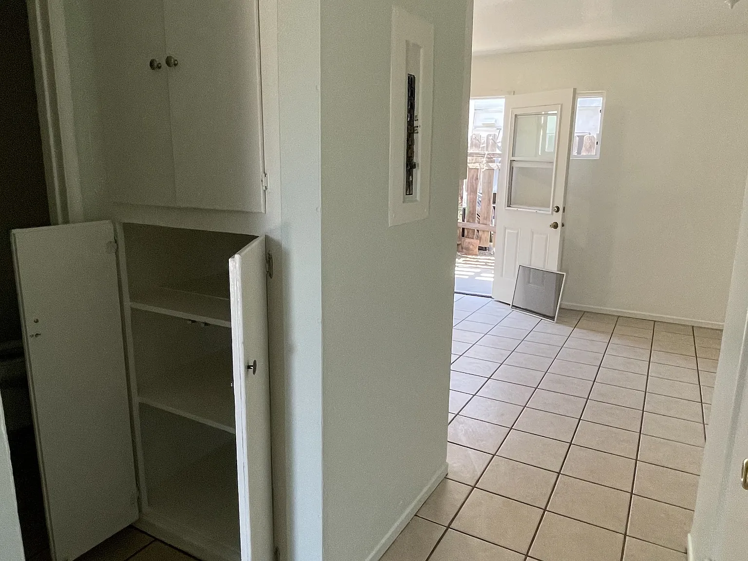 2 bed, 1.5 bath, $2,595 — Photo 2
