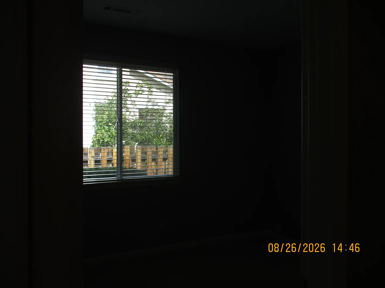 3 bed, 1861 sqft, $3,200 — Photo 4