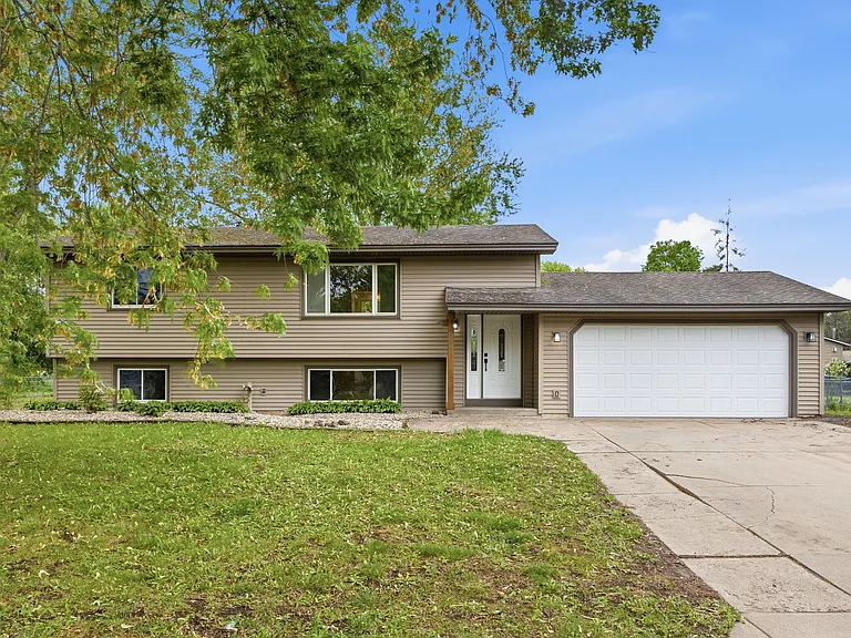 9992 Balsam Ln N — Photo 12