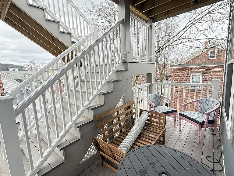 134 Franklin St — Photo 10