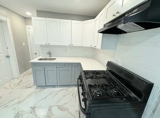 719 S 15th St #1, Newark, NJ 07103