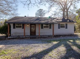 811 Byrd Ave, Smiths Station, AL 36877