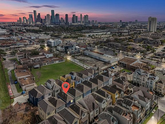 2nd image of 3414 Center St